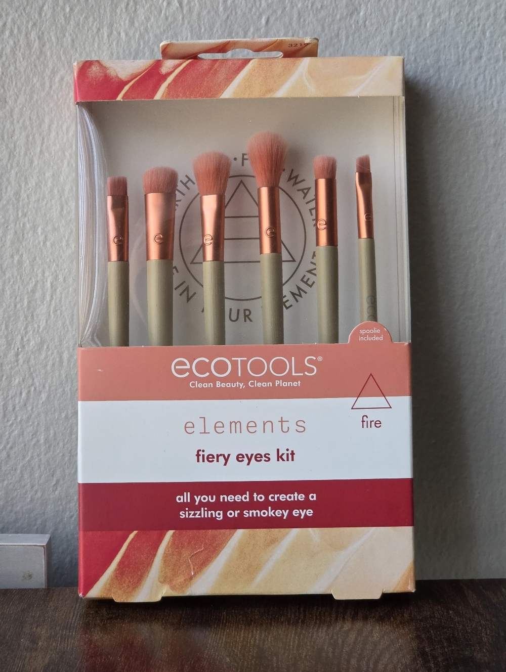 ecotools Elements Fire - Fiery Eyes Brush Set - Red Bristles